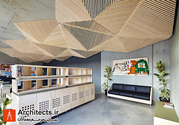 سقف یک استودیو با شکل هندسی خاص