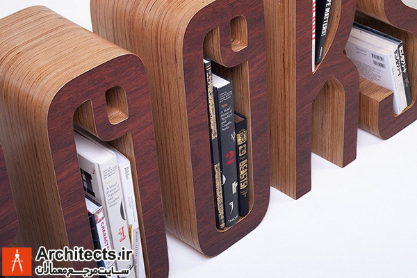 قفسه کتابی با طرح حروف چاپی و از جنس چوب