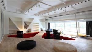 طراحی داخلی دفتر اداری با ترکیب رنگ قرمز